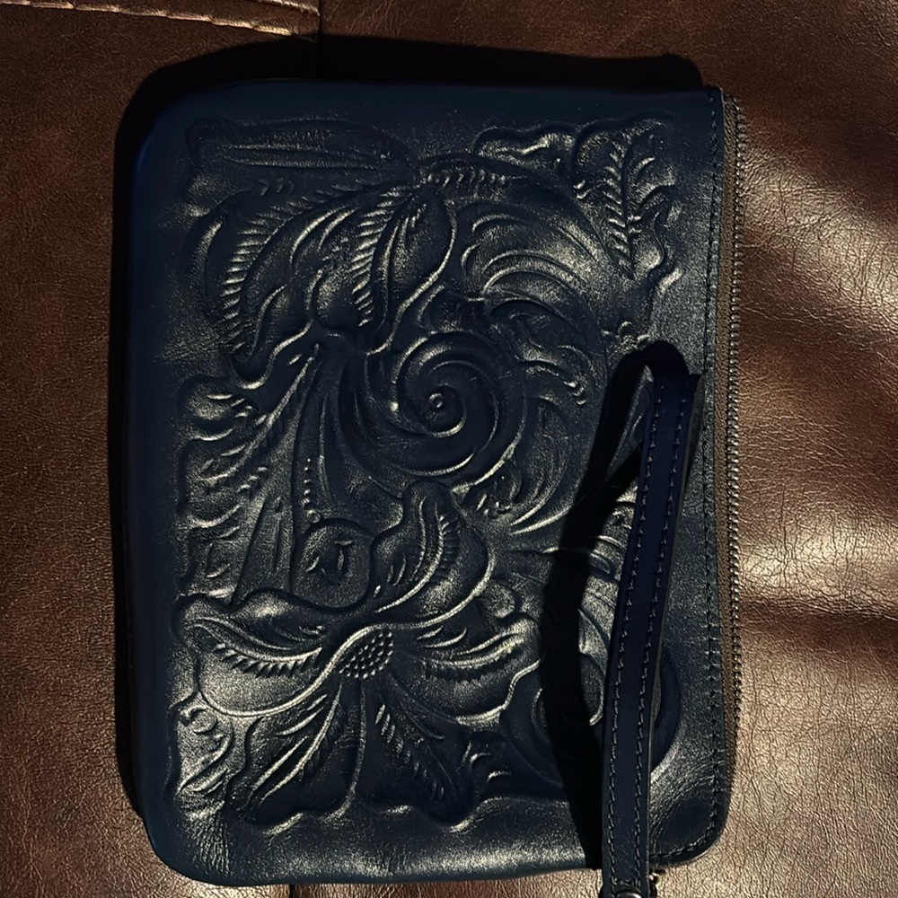 Patricia Nash tooled leather wristlet
